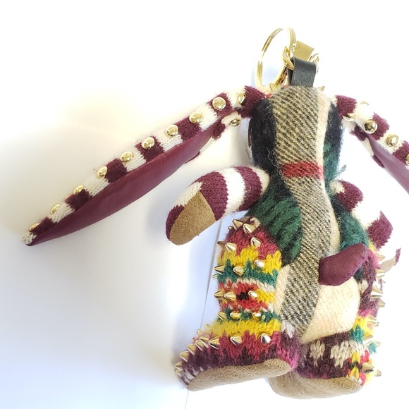 Authentic! Burberry Key Vera the Hare Ring Charm Bunny Rabbit Burberry Keychain - Picture 6 of 14